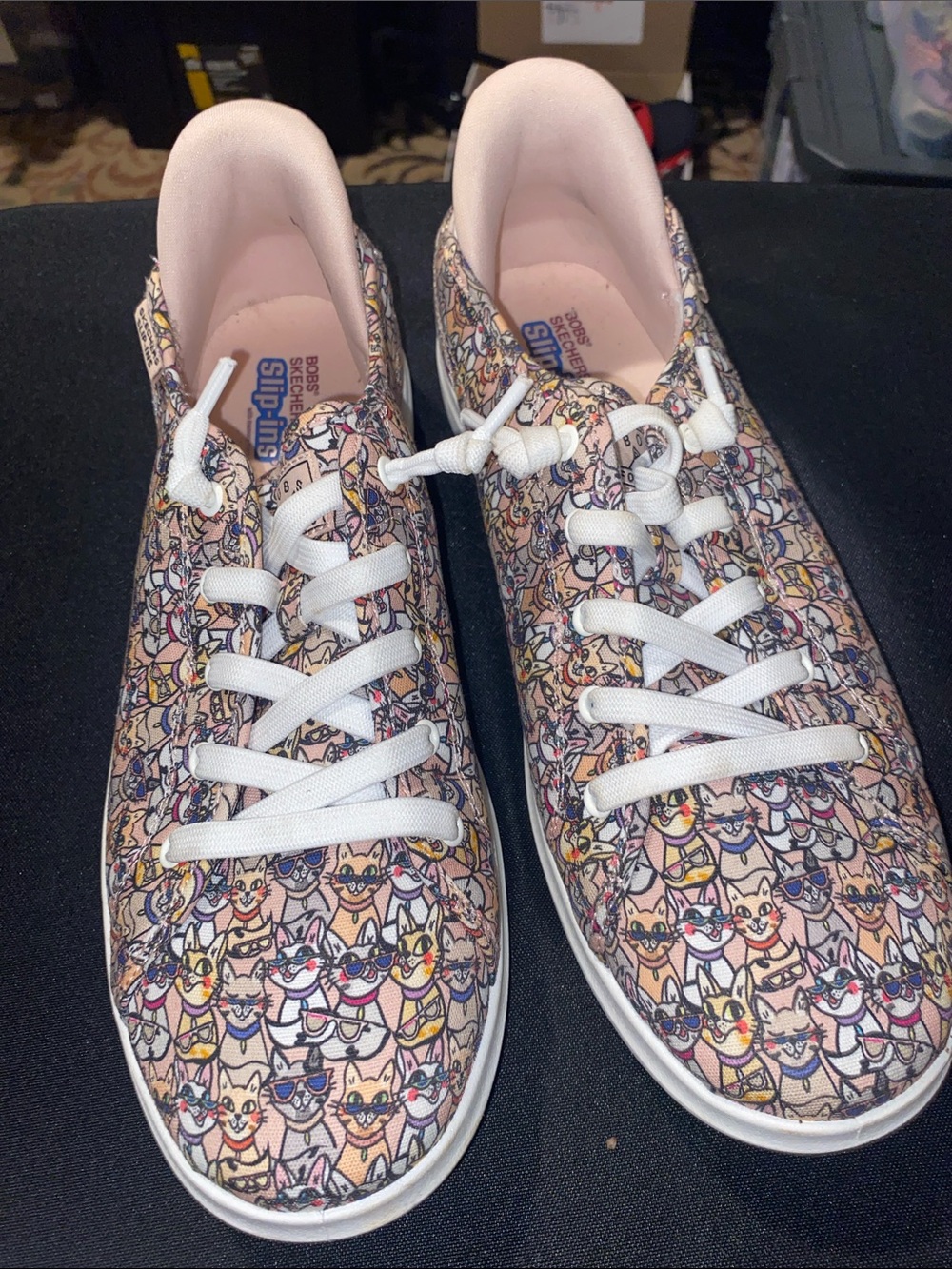 BOBS BY SKECHERS SLIP INS  MEMORY FOAM COMFORT MULTI COLOR CATS DESIGN SIZE 11